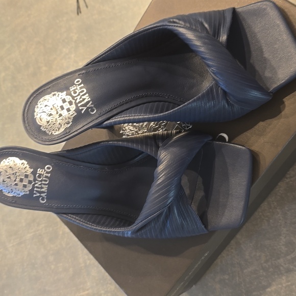 Vince Camuto Dark Blue Twist Heels - Picture 7 of 9